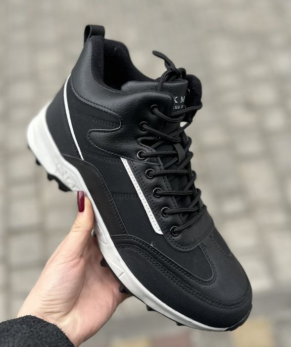 Чоловічі високі зимові кросівки КМВ