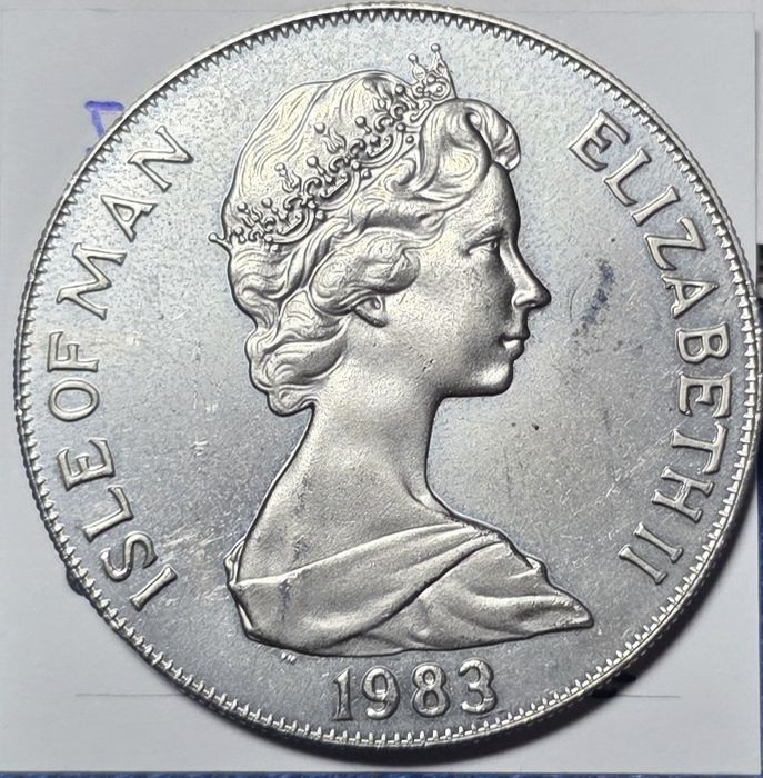 One crown 1983 BU