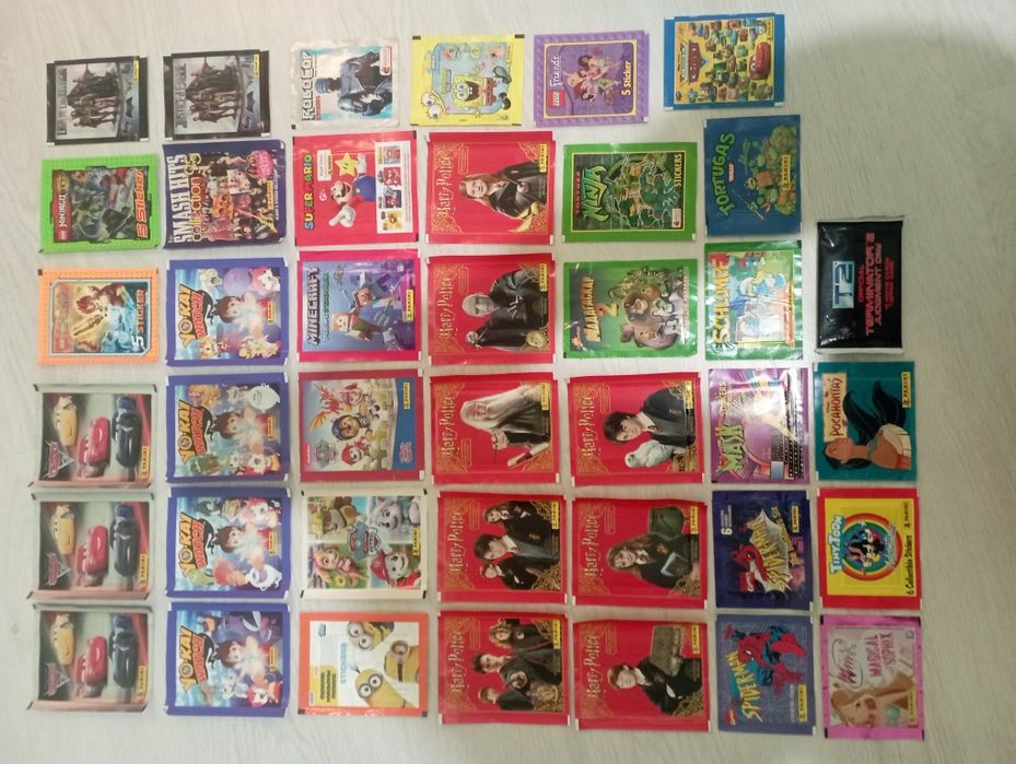 Запечатанные пакетики panini, topps 90 штук