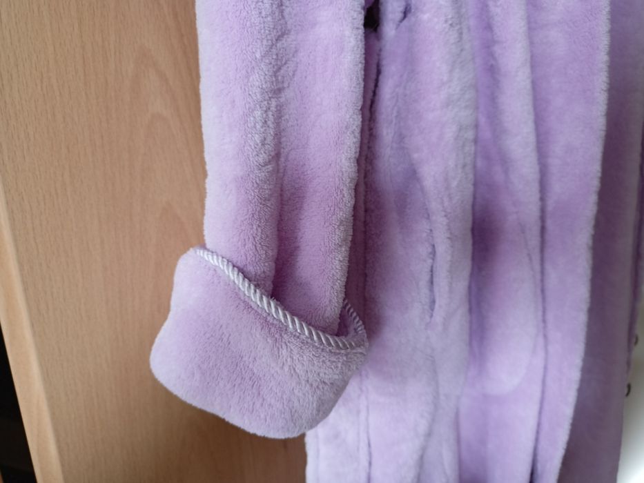 Wrzosowo liliowy tłoczony szlafrok r. M/L