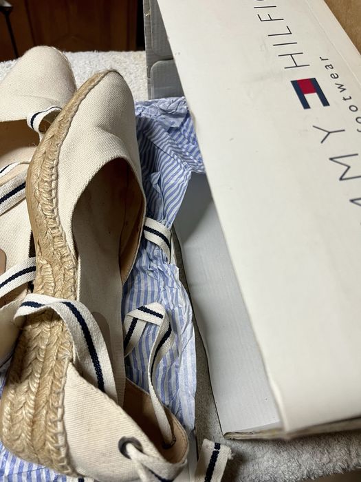 Sandálias 39 Tommy Hilfiger em lona