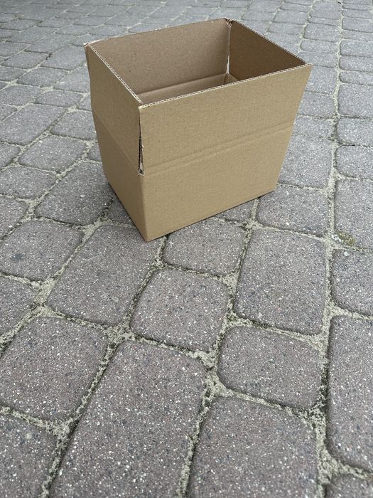 Karton klapowy 250x150x150 3WB/392g/ Nowe