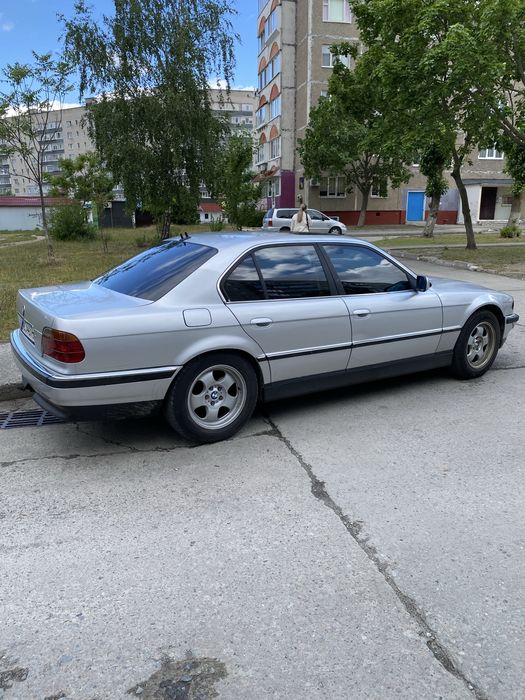 BMW 7 e38 730d bumer