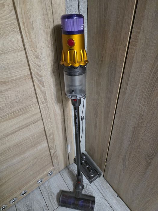 Sprzedam Dyson V12 Slim.