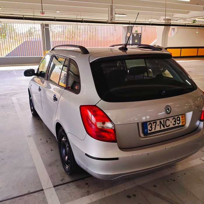 Skoda Fabia 1.6 TDI – 90 cv – 2012 – Nacional, económica e fiável
