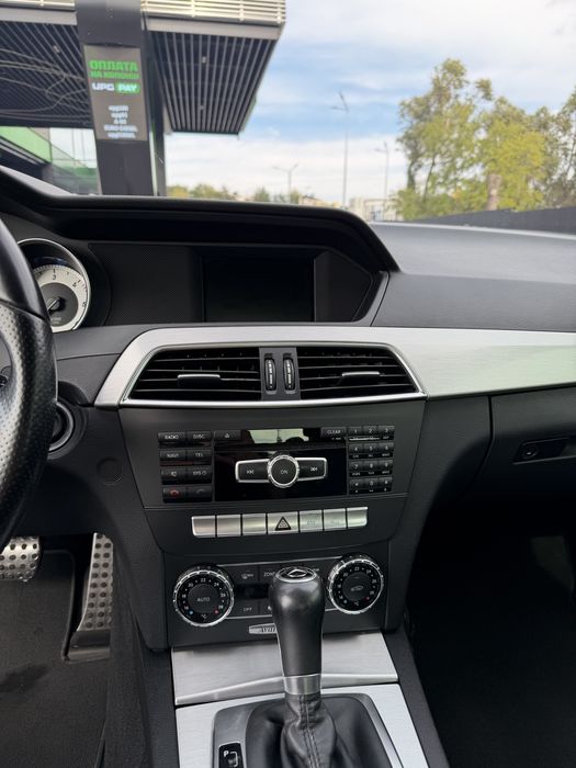 Mersedes-Benz C-Class 2.2 дизель, 2013 рік (Рест)