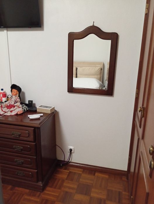 Espelho antigo em mogno