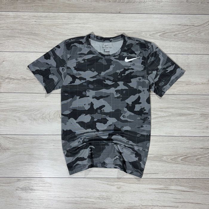 Спортивна футболка Камуфляжна Найк Nike Dri-Fit "The Nike Tee", S