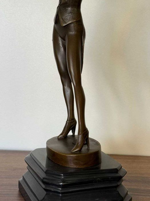 Статуэтка бронза танцовщица кабаре скульптура фигурка из бронзы джаз