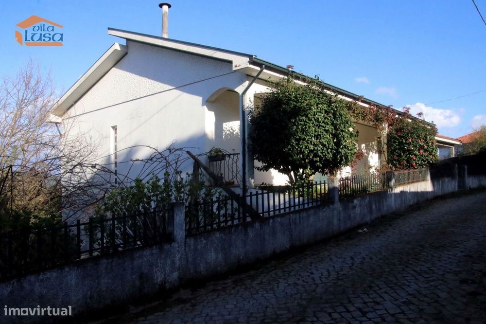 Moradia de 4 frentes com 1.000m2 de terreno