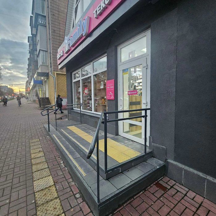 Продаж нежитлового приміщення,центр, бізнес,276 м.кв.Ціна знижена .