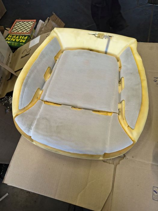 OPEL ZAFIRA C MATA GRZEWCZA FOTELA SIEDZISKO PRAWE