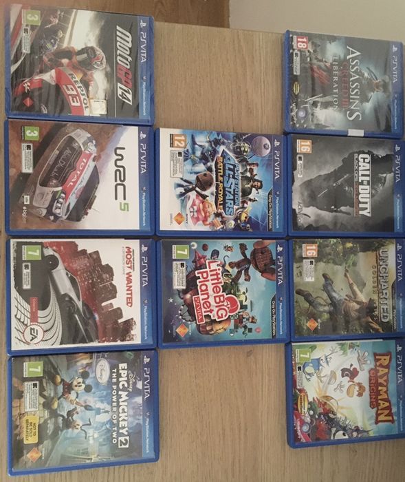 4 jogos - PlayStation Vita