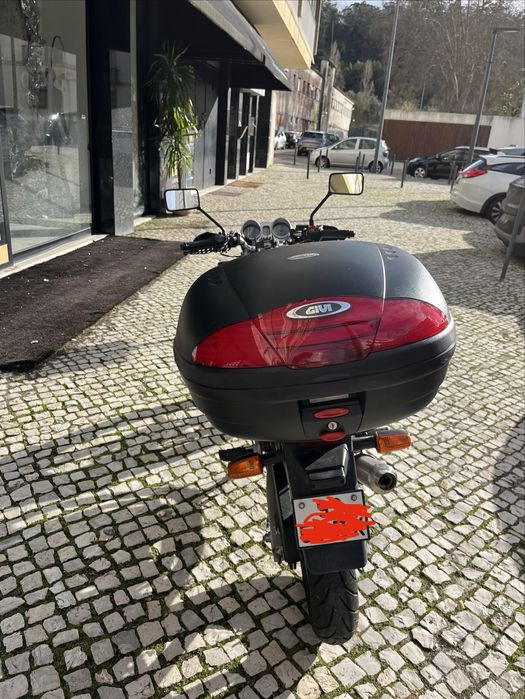 Honda CBF 250 com apenas 23k kms