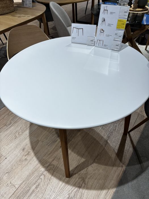 Stól bialy  Jysk NOWY