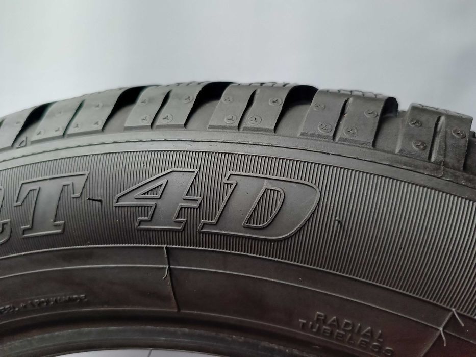 2X 225/55R18 102H Dunlop Winter Sport 4D 198A.
