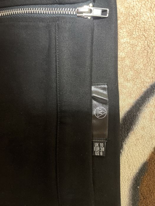 Міні-спідниця з вставними блискітками