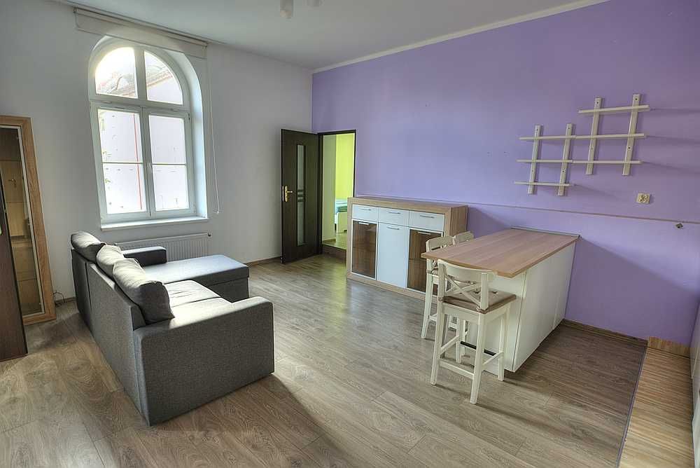 REZERWACJA - 3 pokoje, II piętro, bezczynszowe