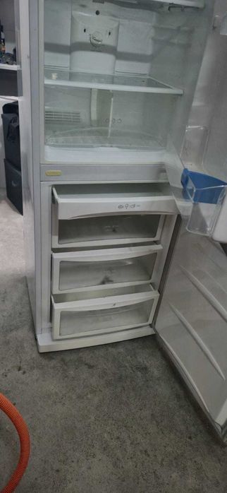 Vendo Frigorífico combinado LG