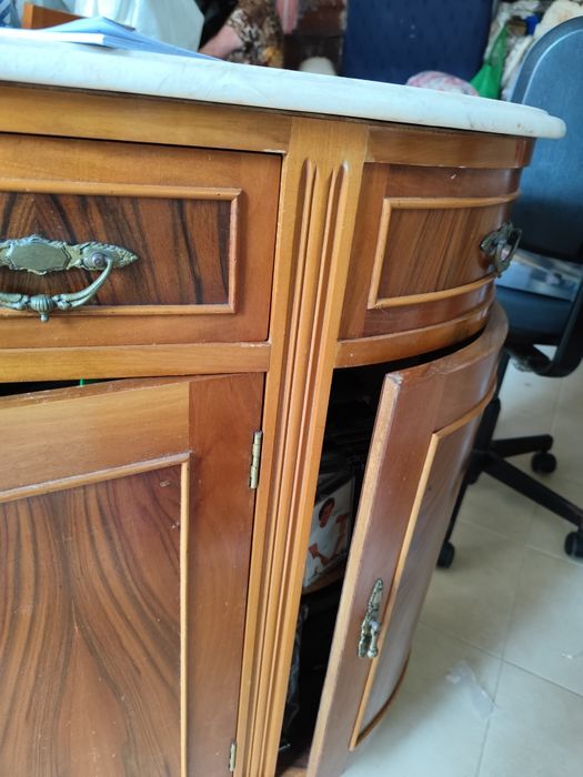 Móvel em cerejeira como novo