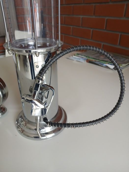 Dystrybutor na Alkohol Drinking Station