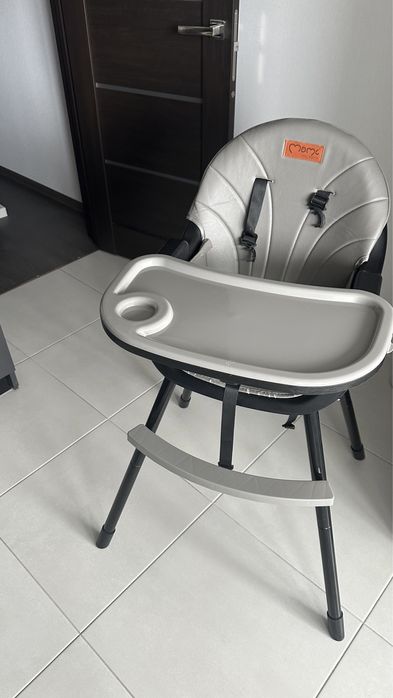 Стільчик для годування MoMi REKI 2в1