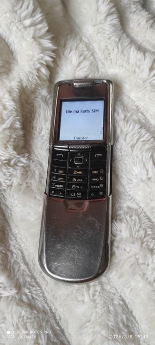 Legendarny zabytkowy Nokia 8800