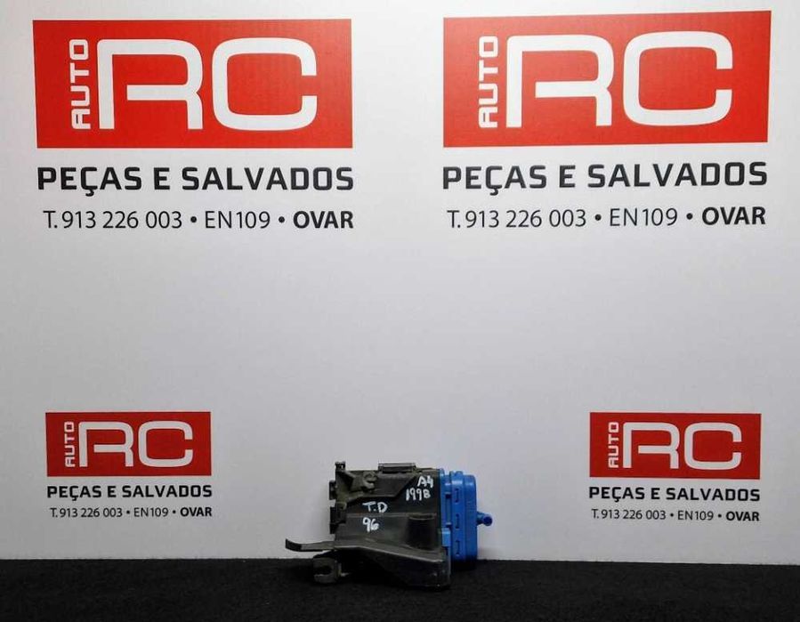 Fechadura / Fecho Porta Trás Direito AUDI A4 B5 Avant (8D5) ano 1998