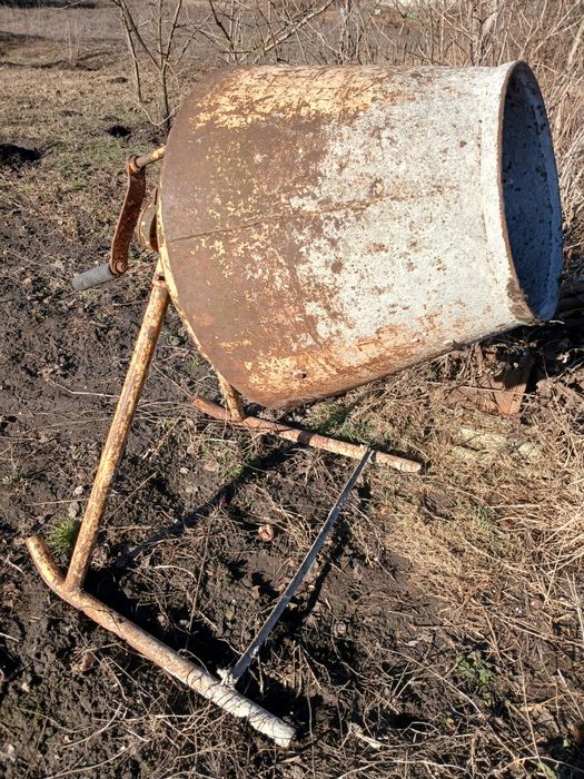 Продаю ручну битономішалку