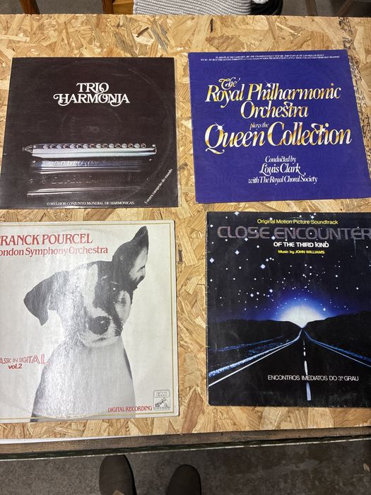 Vários discos de vinil LP