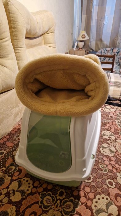 Туалет для кошек, спальное место для кошек