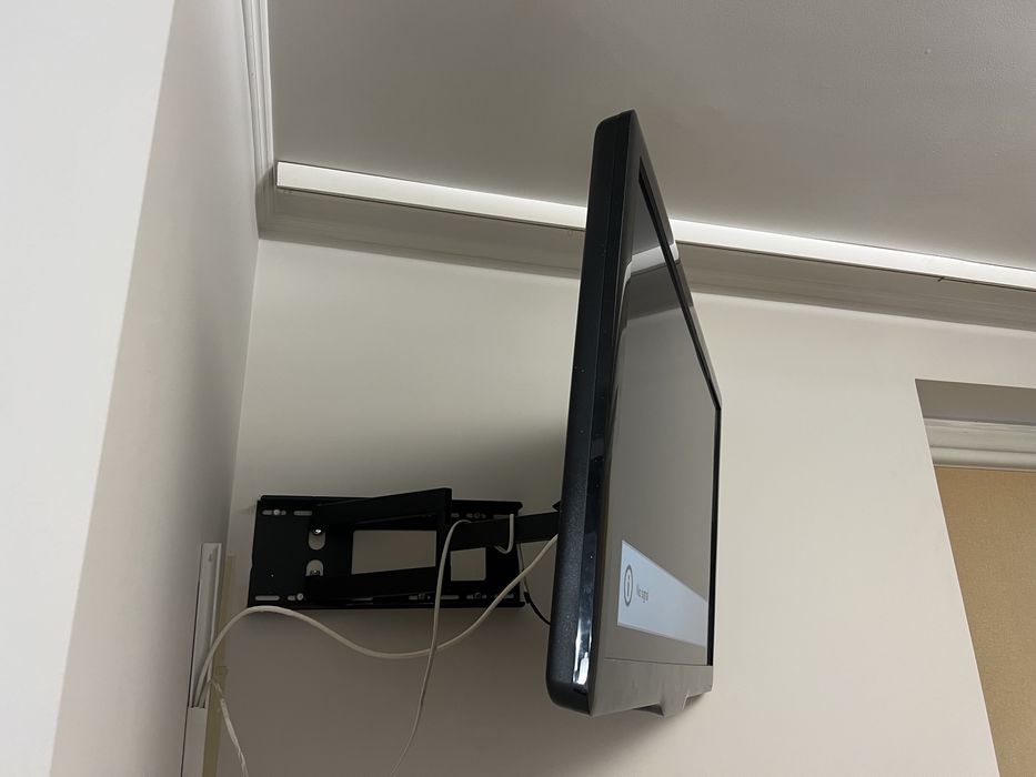 Телевізор Philips 42″ Full HD | DVB-T/C | VESA