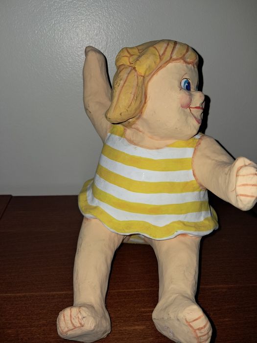 Boneca de papelão  antiga