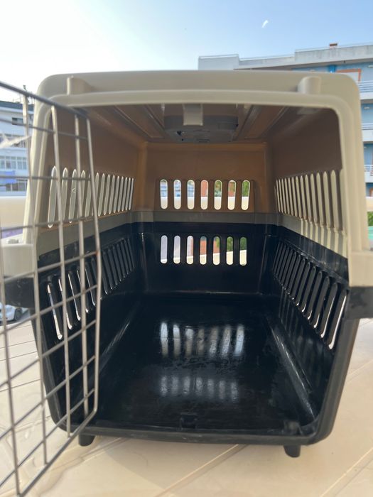 Caixa transportadora
