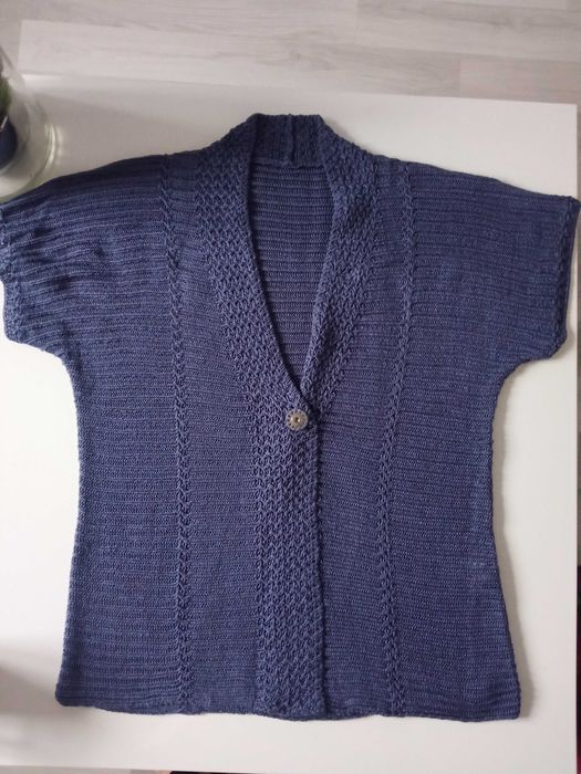 Lekki damski sweterek bluzka z dzianiny r 42