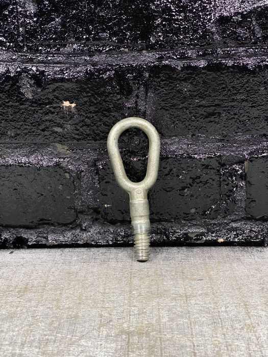 Буксирувальний Крюк БМВ 3 та 5 Серія