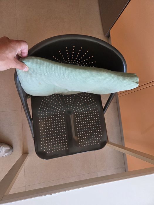 Mesa ikea melltorp + 2 cadeiras