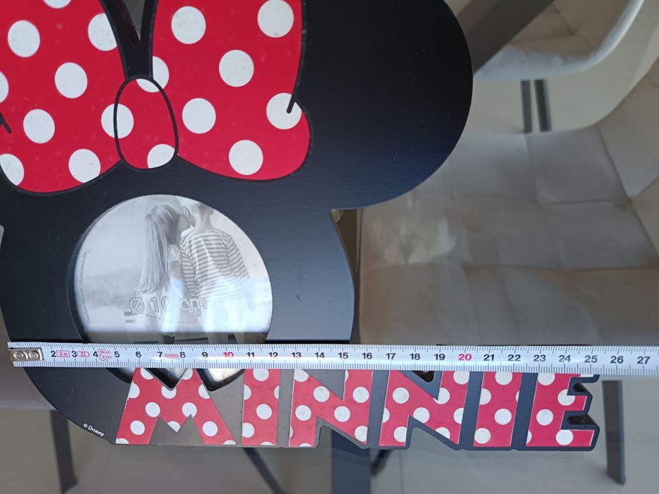 Quadro de foto Minnie "Disney". 
Diâmetro 10cm. 
(ver os outros artigos).