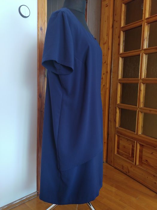 Elegancka sukienka roz 48. 4XL