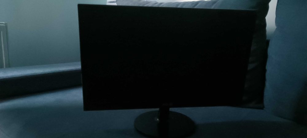 komputer w bardzo dobrym stanie