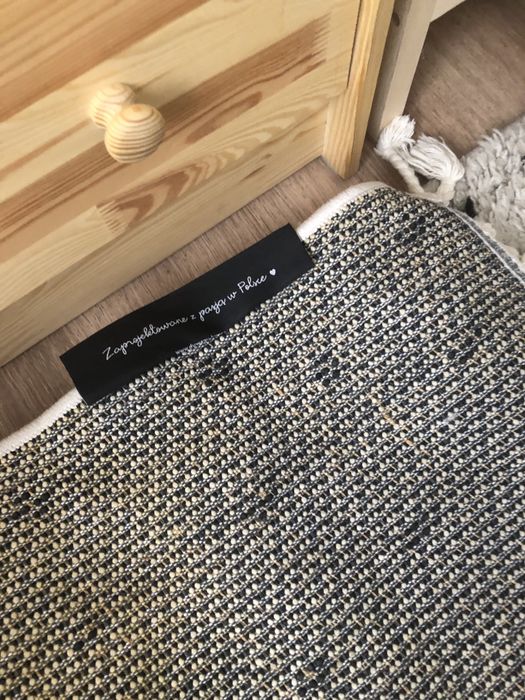 Tapete creme com pelo berber