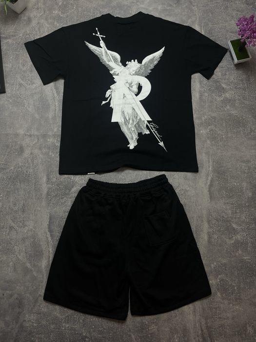 Аутфіт represent X off-white