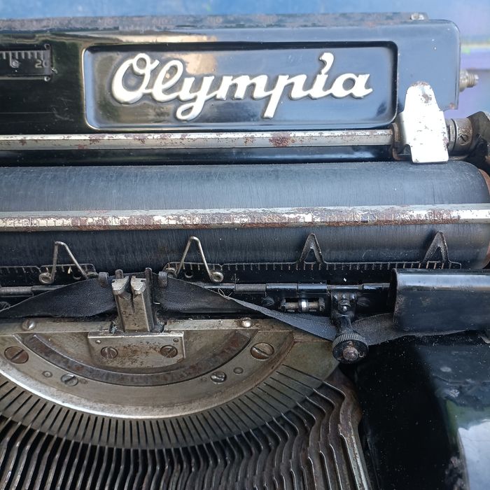 Німецька Друкарська машинка Olympia mod 8. 1930-1939 рр.