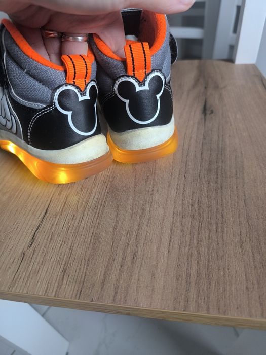 Buty geox 27 świecące