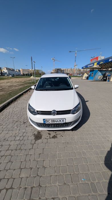 Volkswagen Polo 2010 Білий 1.4 бензин, автомат (91 тис.км.)