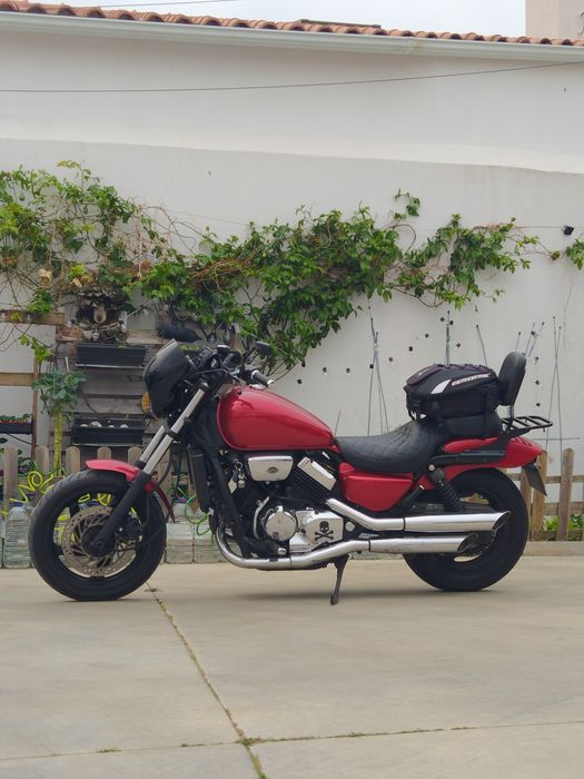 Honda Magna Vf750C troco por trail com acerto