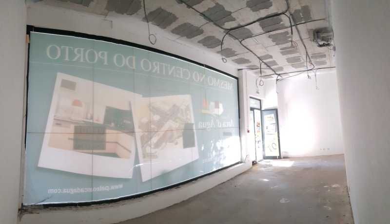 Loja / Escritório / Fração - 53m2 (licença para comércio / serviços em Paranhos - Porto ( Junto LIDL )