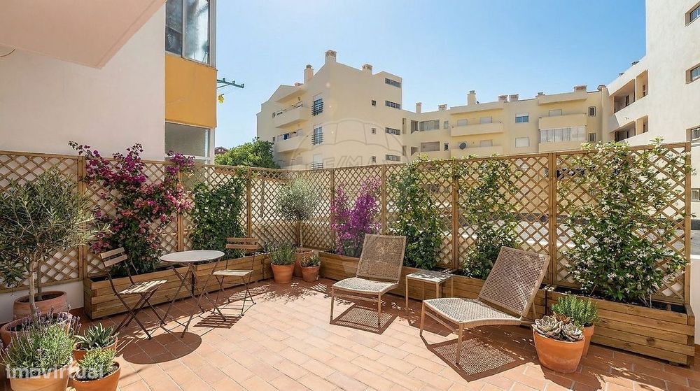 Apartamento T2 para venda — Lagos (São Sebastião E Santa Maria), Faro