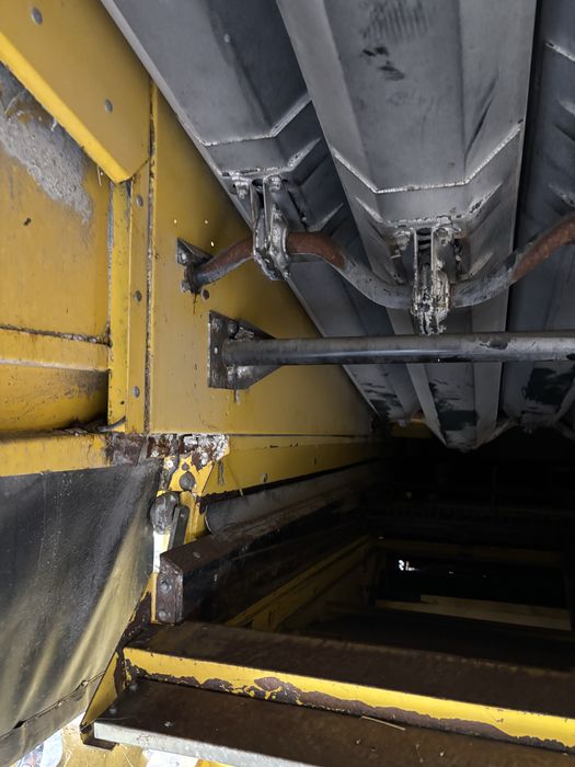 Комбайн New Holland TX 66