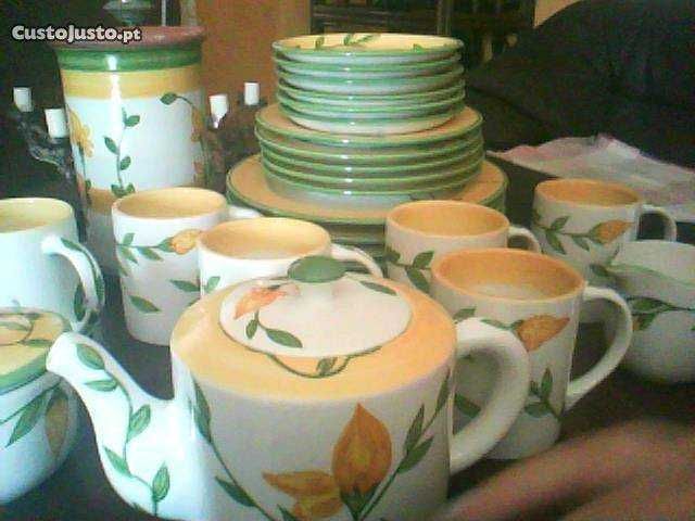 Quadros telas plantas artificiais relógio vasos loiças